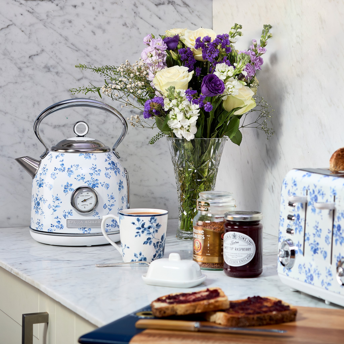 LAURA ASHLEY Dome elektrisk vannkoker, China Rose - Bilde 4