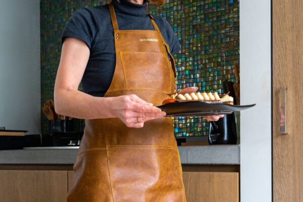 DUTCHDELUXES Skinnforkle i børstet skinn, Vintage Camel